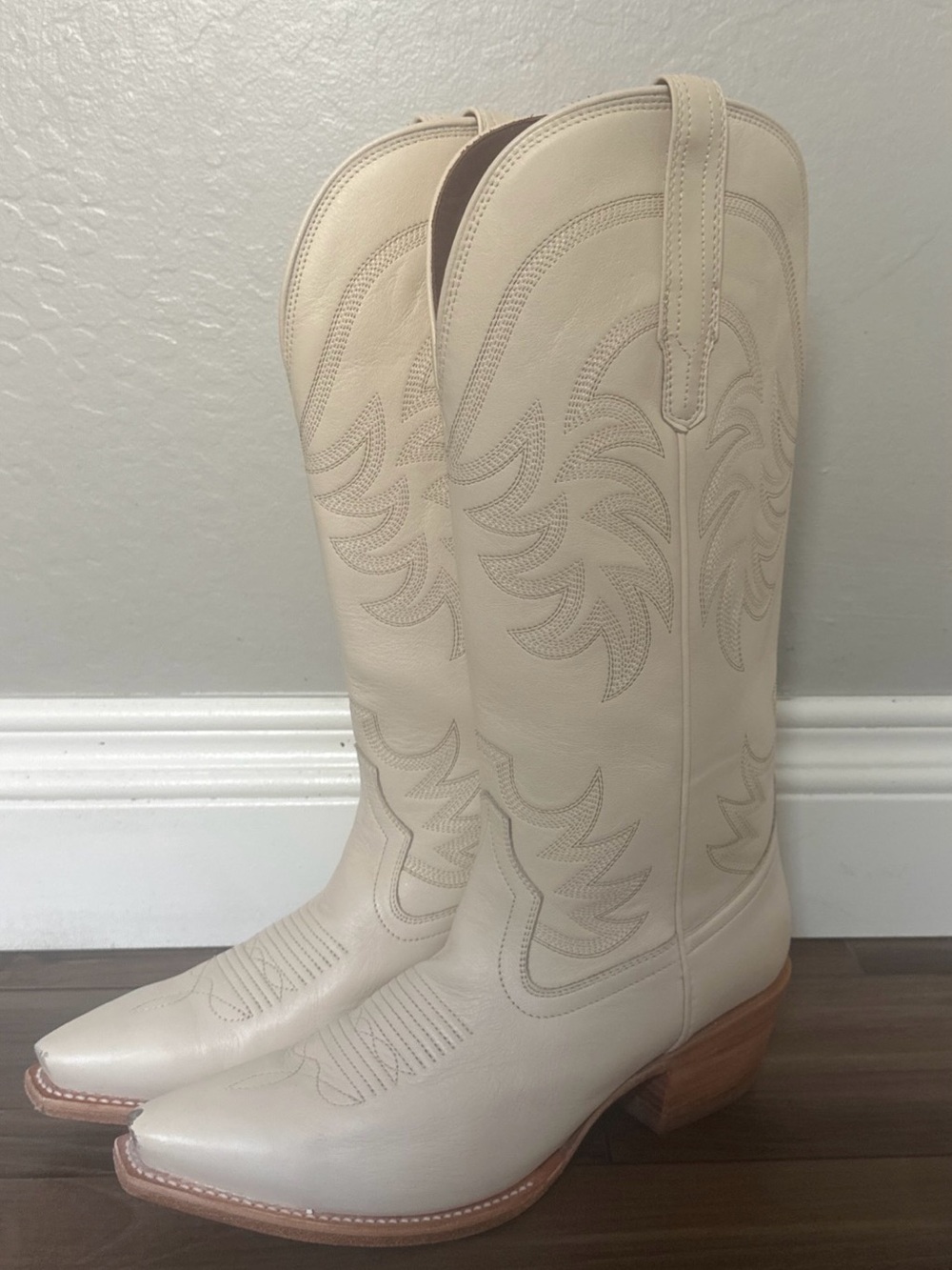 Tecovas The Annie - Bone - Women’s Size 9.5